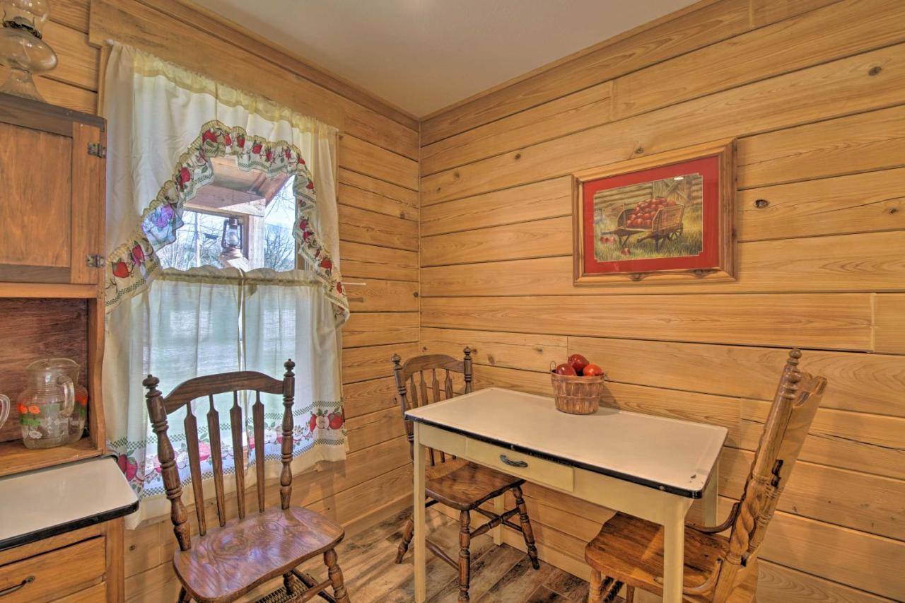 Quiet Hollister Cabin Walk To Lake Taneycomo Exteriör bild