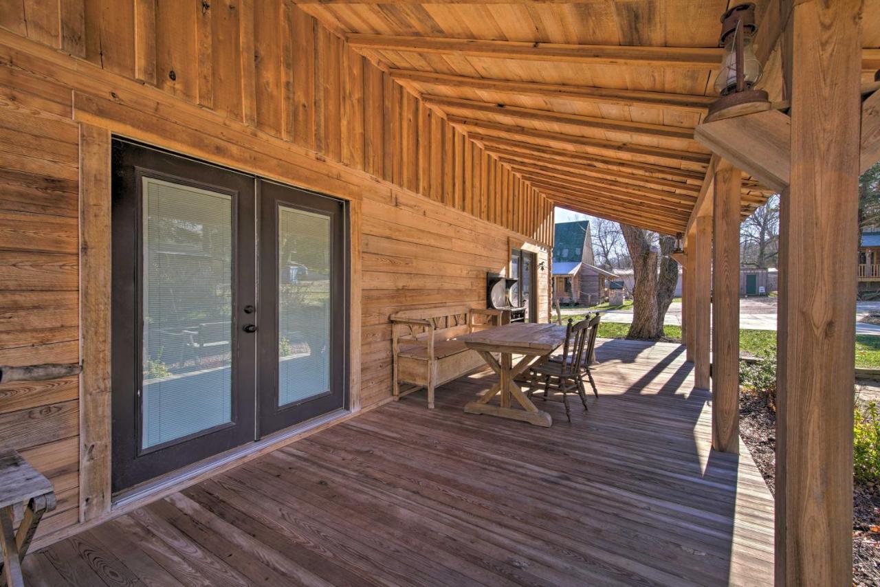 Quiet Hollister Cabin Walk To Lake Taneycomo Exteriör bild