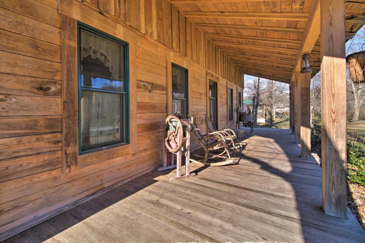 Quiet Hollister Cabin Walk To Lake Taneycomo Exteriör bild