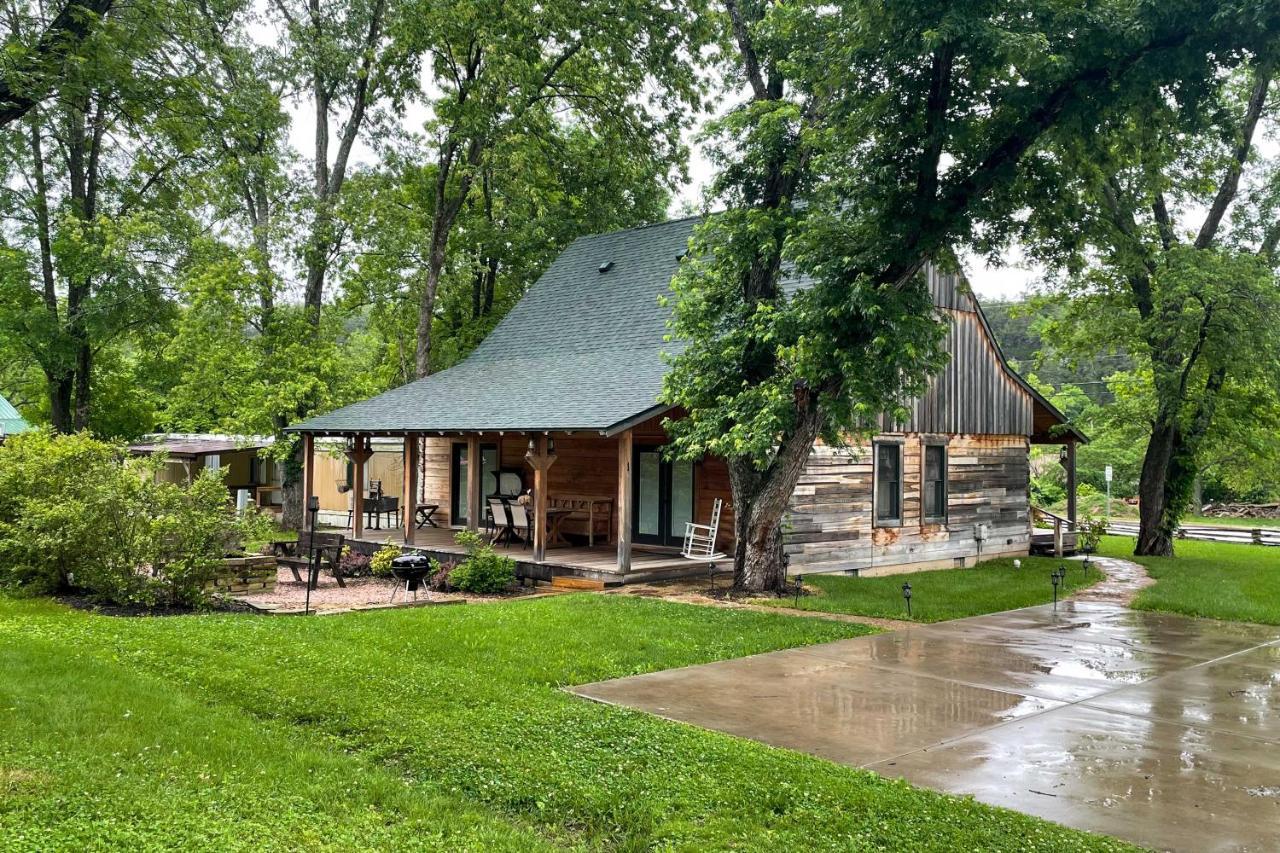 Quiet Hollister Cabin Walk To Lake Taneycomo Exteriör bild